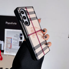 Leather All-Inclusive Horse Checkered Fold Case